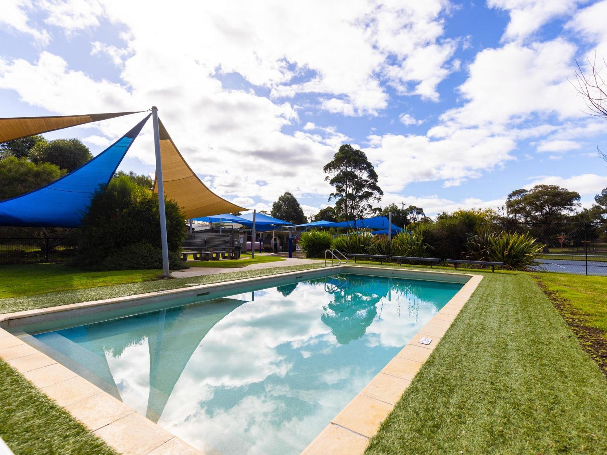 Nrma Halls Gap Holiday Park エクステリア 写真