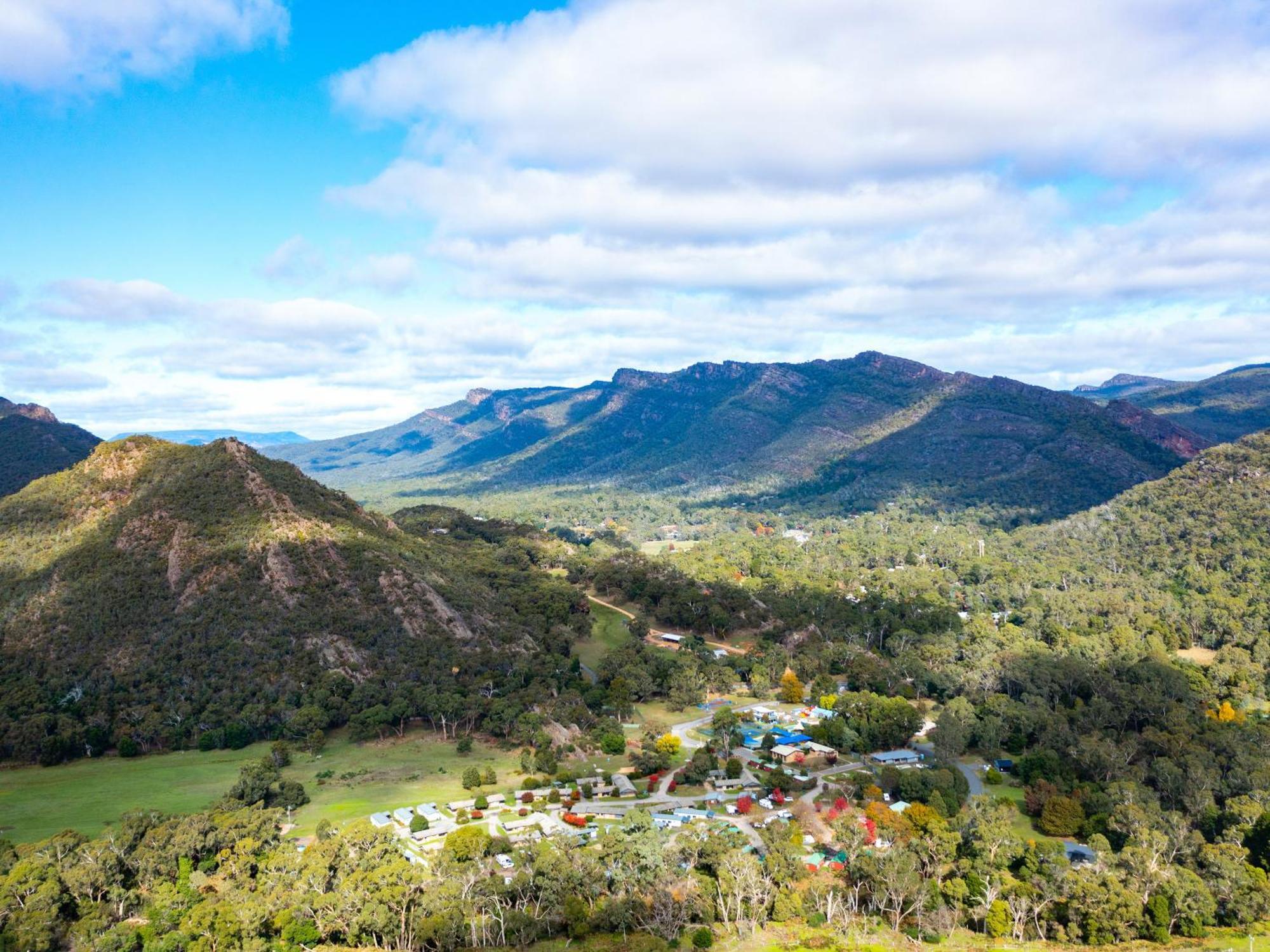 ホテル Nrma Halls Gap Holiday Park エクステリア 写真