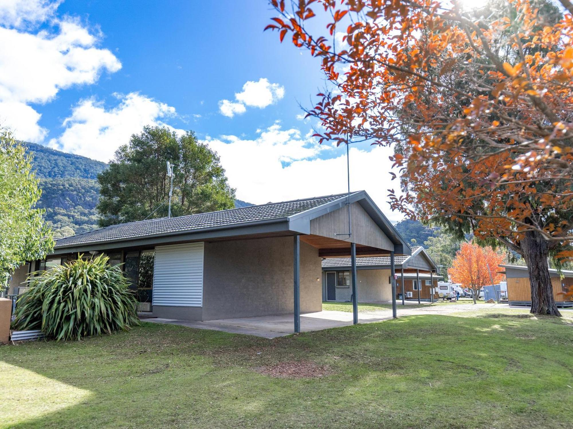 ホテル Nrma Halls Gap Holiday Park エクステリア 写真